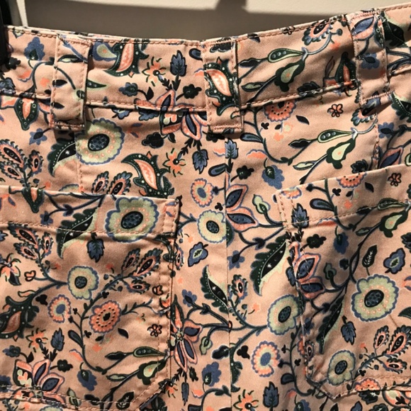 Boden Paisley khaki style cropped pants - Picture 6 of 13
